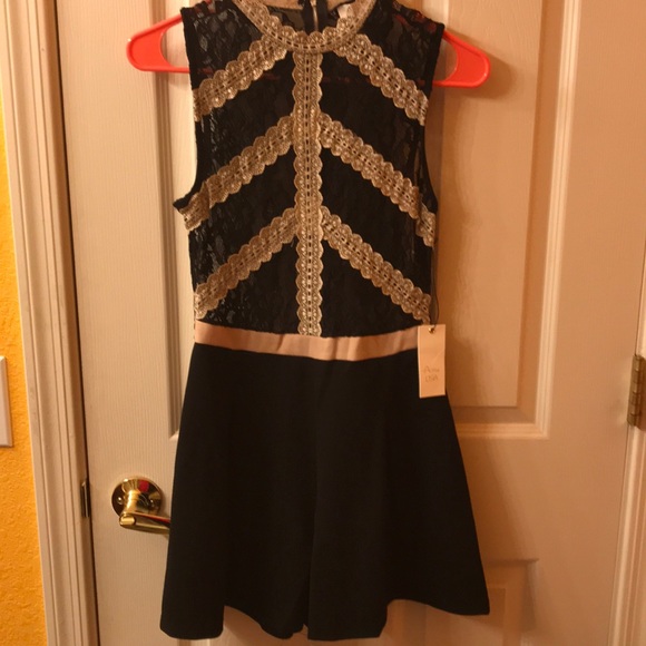 Medium Sexy lace romper - Picture 2 of 5